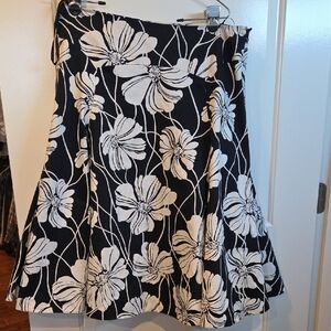 Jones New York Black and White Floral A-Line Skirt